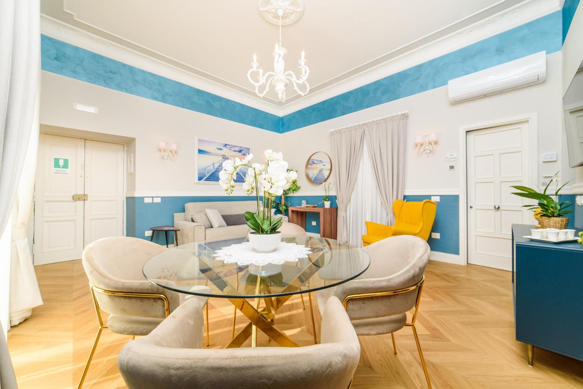 Two-Bedroom Deluxe Apartment